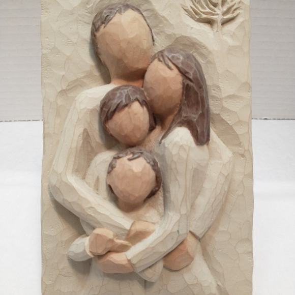 Willow Tree A lifetime of Love family - Picture 1 of 7